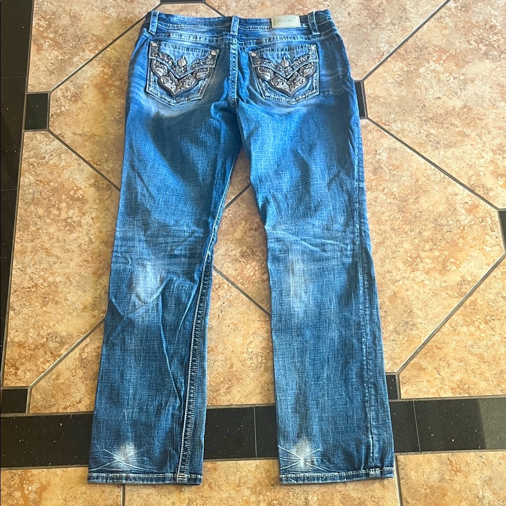 Straight cut Miss Me jeans
